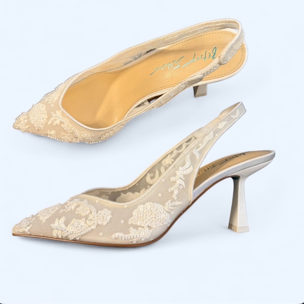 Betsey Johnson Kitten Heels NEW